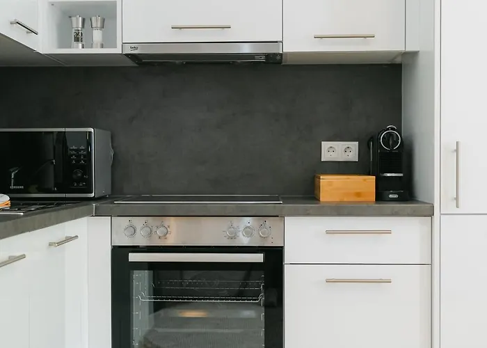 Calm 1br Perfect For 4-6 Metro Close To Naschmarkt Apartment