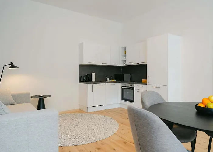 Calm 1br Perfect For 4-6 Metro Close To Naschmarkt