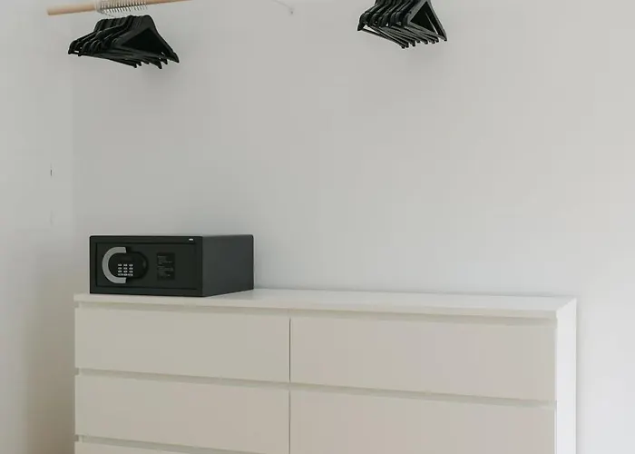 Calm 1br Perfect For 4-6 Metro Close To Naschmarkt Apartment
