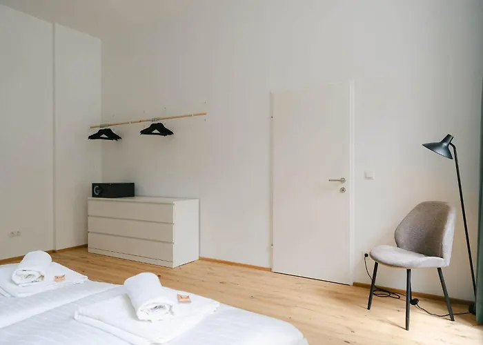 Calm 1br Perfect For 4-6 Metro Close To Naschmarkt Wien