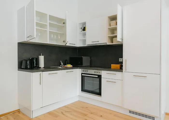 Calm 1br Perfect For 4-6 Metro Close To Naschmarkt